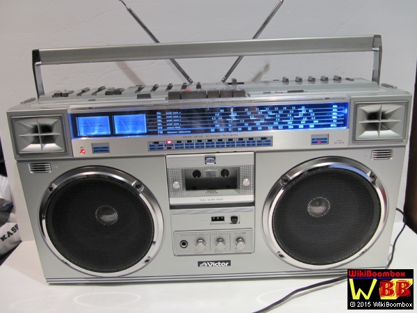 Victor RC-M70 boombox LED mod