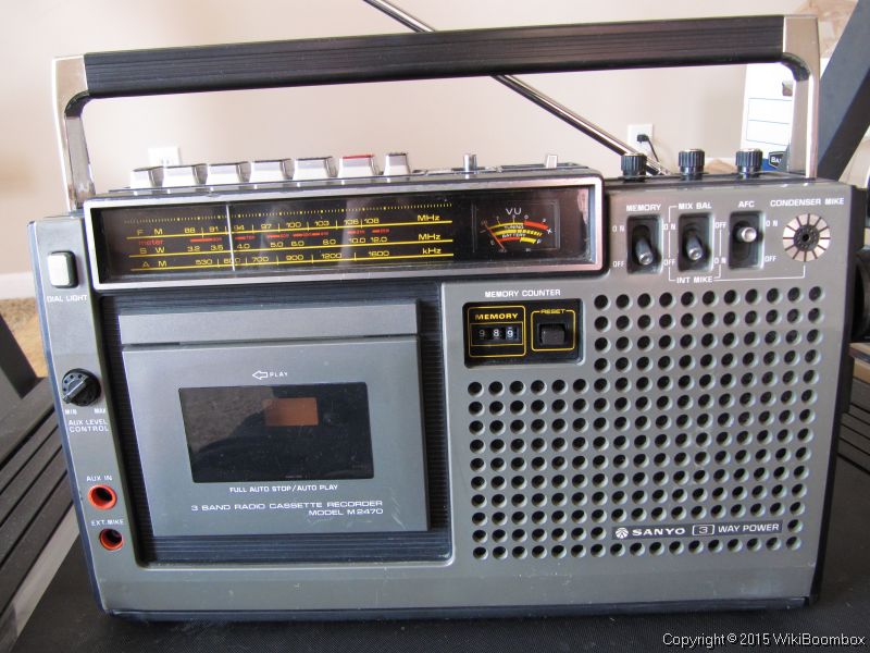Sanyo M2470 Front View Sanyo M2470
